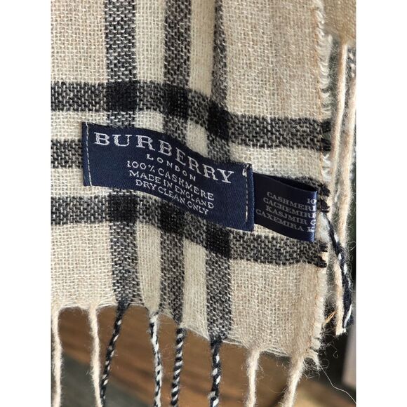 Burberry London 100% Cashmere Scarf Archive Beige Heritage Check Made in England - Picture 7 of 9